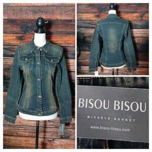 NWT Bisou Bisou Jean Jacket M Fitted Vintage Wash Blue Denim Stretch